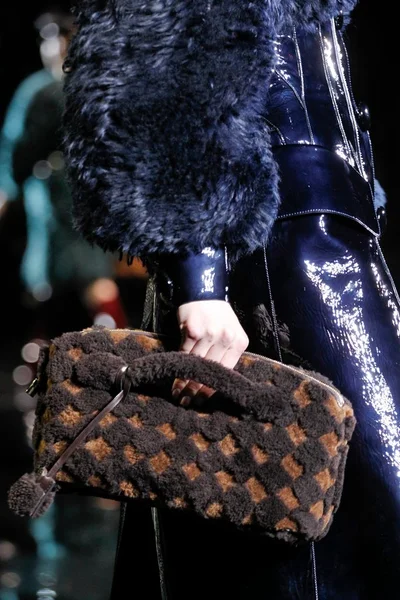 Look 81